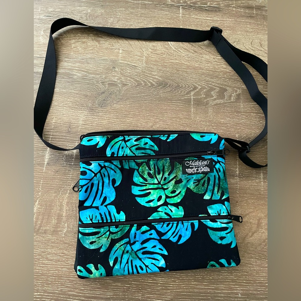 Hawaiian Crossbody